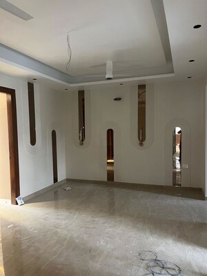 Room in 3 BHK Independent House at Lion Green Valley, Sohna Sector 35 – for Sale