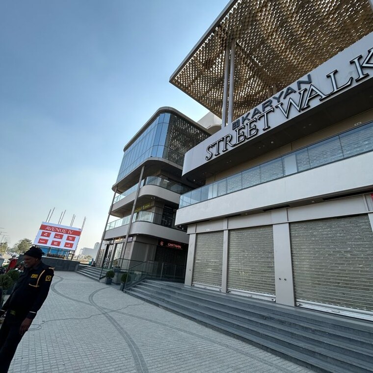 Exterior View, karyan-citywalk Commercial Shop 321 Sq.Ft. In Wave City Ghaziabad 9970998
