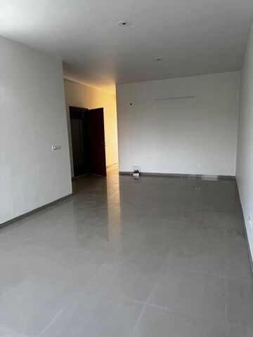 Room in 3.5 BHK Builder Floor at DLF Hyde Park, South Mullanpur – for Sale