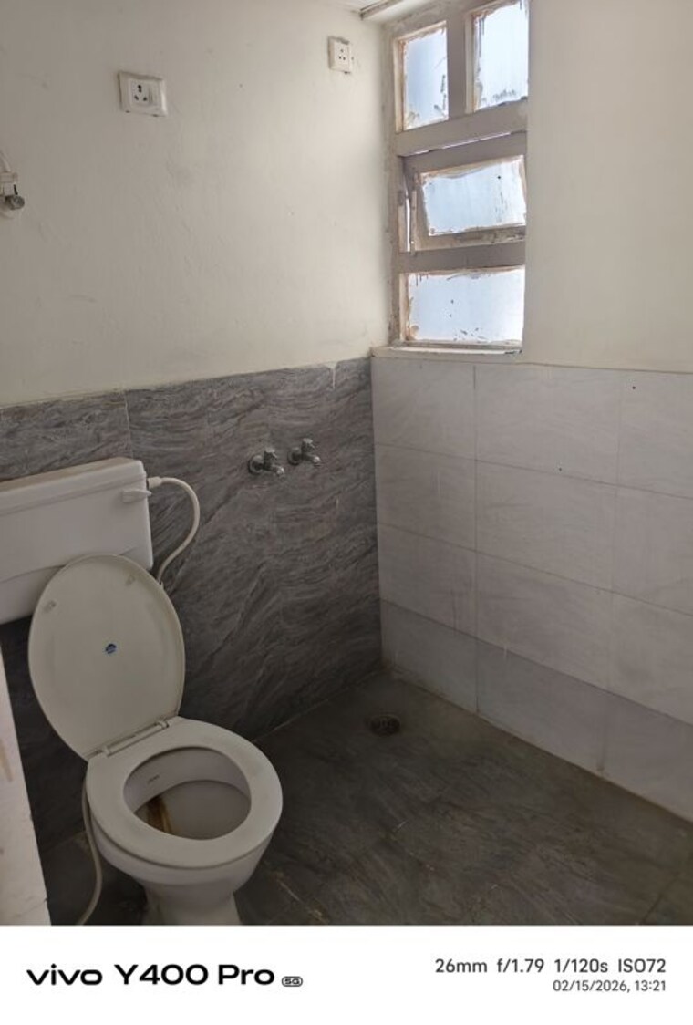 Bathroom, auric-city-homes 3 Bedroom 618 Sq.Ft. Apartment In Sector 82 Faridabad 9971016