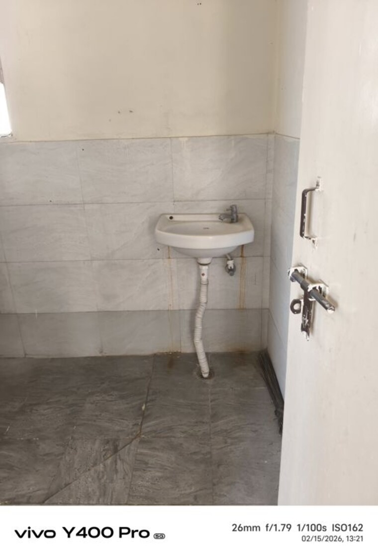 Bathroom, auric-city-homes 3 Bedroom 618 Sq.Ft. Apartment In Sector 82 Faridabad 9971016