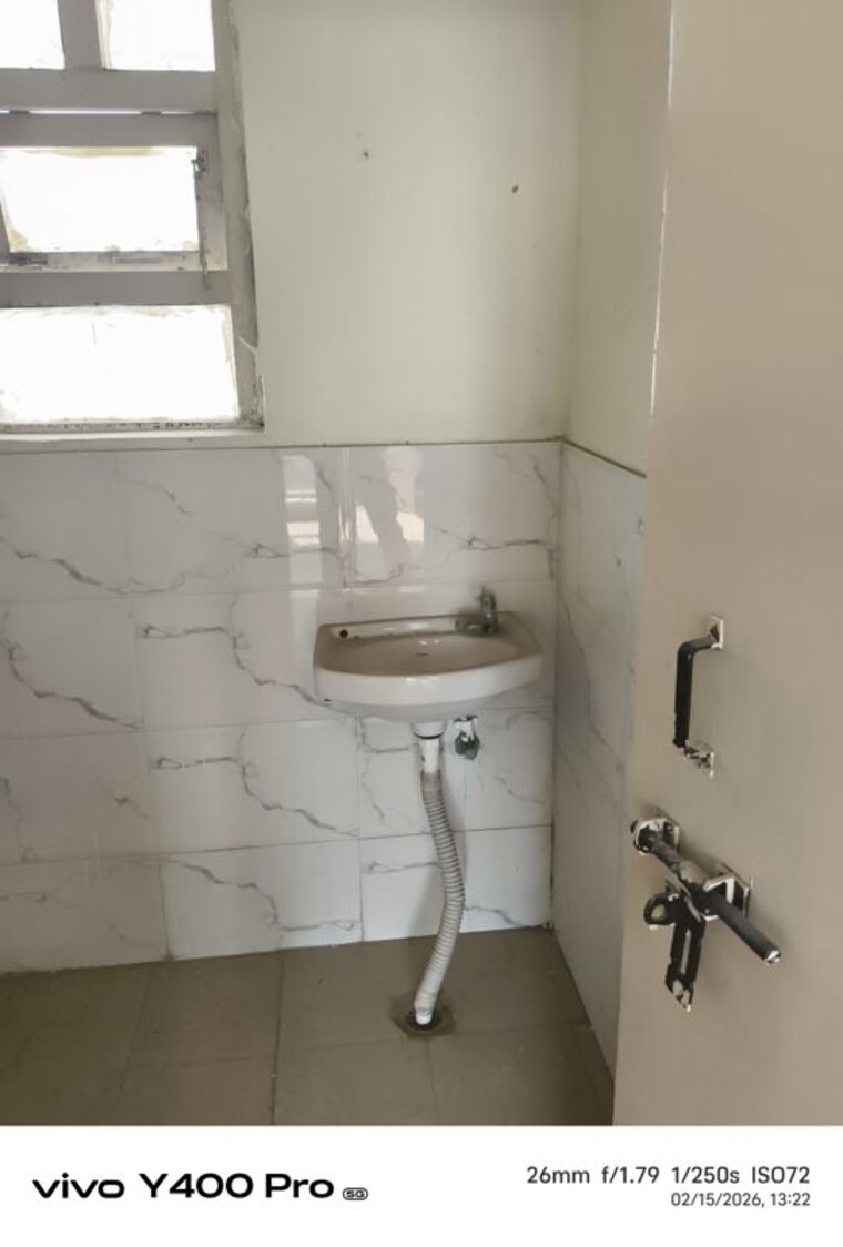 Bathroom, auric-city-homes 3 Bedroom 618 Sq.Ft. Apartment In Sector 82 Faridabad 9971016