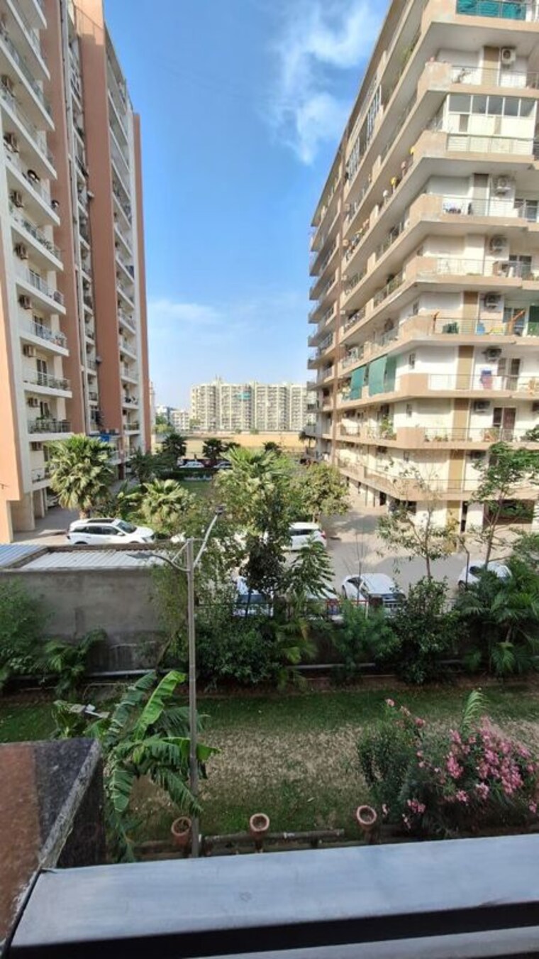 Exterior View, dhakoli 2.5 Bedroom 122 Sq.Yd. Apartment In Dhakoli Zirakpur 9971019