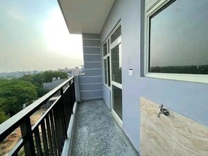 1 BHK Builder Floor For Rent in Saket