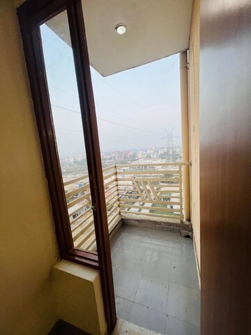 Furnished Amenities in 2 BHK Apartment at Adore Happy Homes Pride, Sector 75 – for Rent