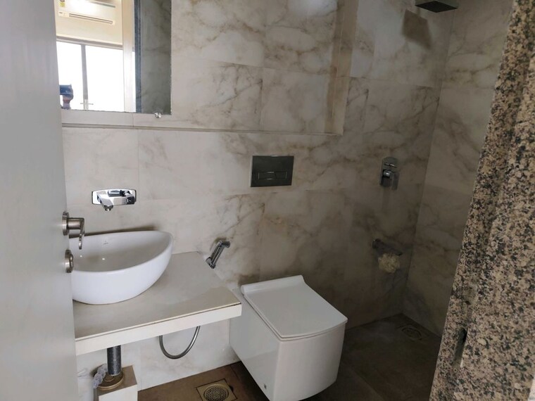 Bathroom, kanakia-silicon-valley 2 Bedroom 666 Sq.Ft. Apartment In Powai Mumbai 9971040