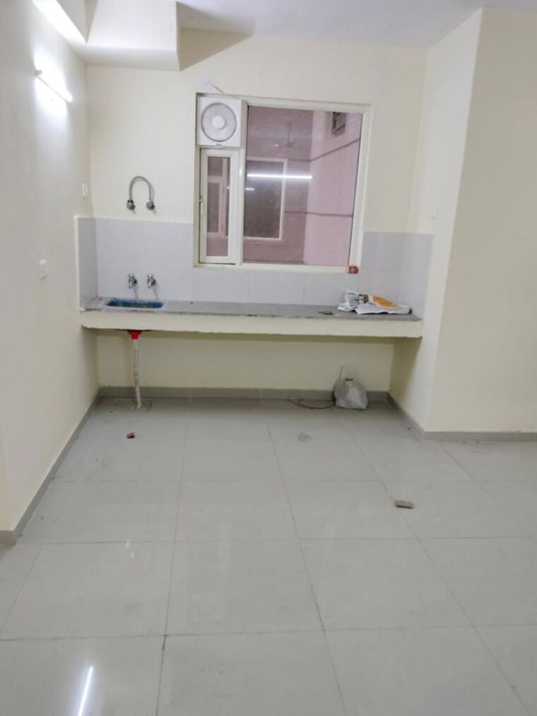 Bathroom, pyramid-heights 2 Bedroom 600 Sq.Ft. Apartment In Sector 85 Gurgaon 9971072
