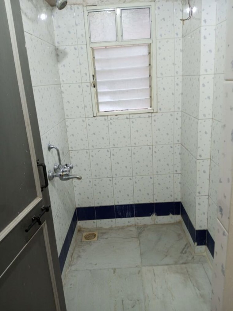 Bathroom, gagan-vihar 1 Bedroom 471 Sq.Ft. Apartment In Gangadham Pune 9924488