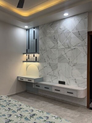 Room in 6+ BHK Villa at Ajmer Road – for Sale