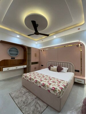Bedroom in 6+ BHK Villa at Ajmer Road – for Sale