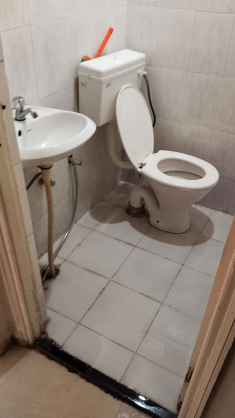 Bathroom, sector 102 3 Bedroom 745 Sq.Ft. Apartment In Sector 102 Gurgaon 9970840
