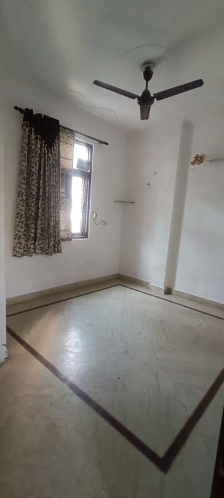 Room, rohini sector 7 2 Bedroom 550 Sq.Ft. Builder Floor In Rohini Sector 7 Delhi 9971153