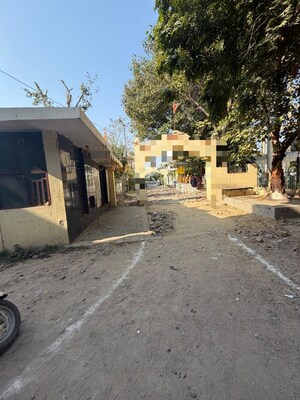 Parking in 5 BHK Independent House at Eldeco Udyan II, Raebareli Road – for Sale