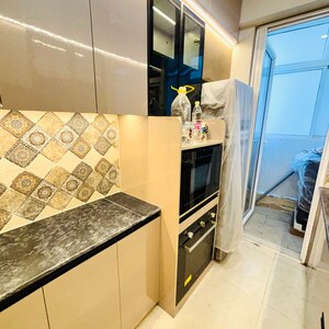 Kitchen in 2.5 BHK Apartment at Signature Global Prime, Sector 63a – for Rent