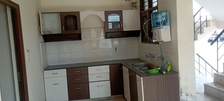 Kitchen, ambala highway 2 Bedroom 100 Sq.Yd. Apartment In Ambala Highway Zirakpur 9971181