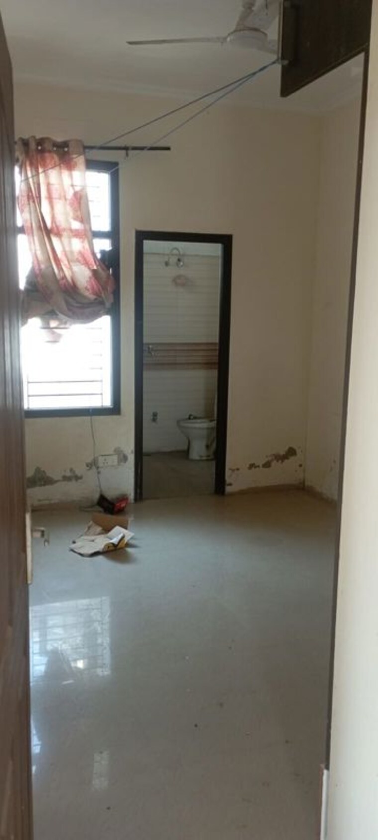 Room, ambala highway 2 Bedroom 100 Sq.Yd. Apartment In Ambala Highway Zirakpur 9971181