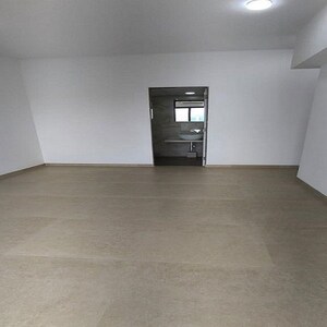 Room in 2 BHK Apartment at Kanakia Silicon Valley, Powai – for Sale