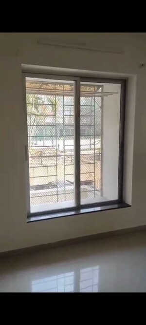 Room in 2 BHK Apartment at Soham Garden, Manpada – for Rent