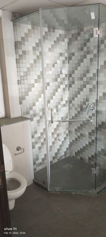 Bathroom in 4 BHK Apartment at BPTP Mansions, Sector 66 – for Sale