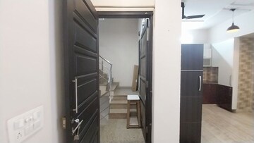 Building Lobby in 3 BHK Builder Floor at Sector 46 – for Rent