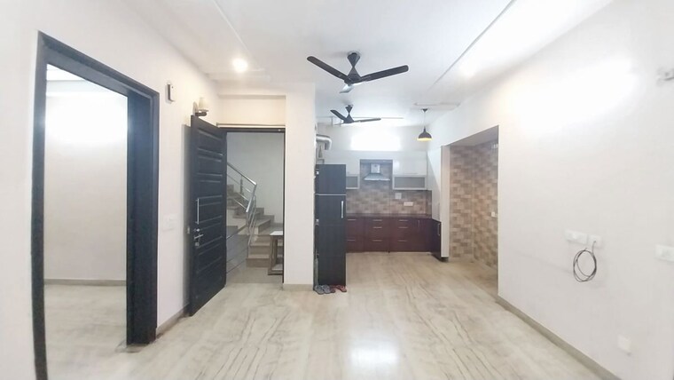 Room, sector 46 3 Bedroom 1450 Sq.Ft. Builder Floor In Sector 46 Gurgaon 9971295