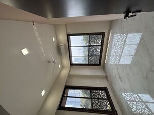 Furnished Amenities in 2 BHK Apartment at Dosti Eastern Bay Phase 2, Wadala – for Rent