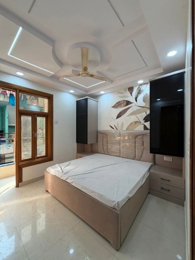 Bedroom, uttam nagar 2.5 Bedroom 585 Sq.Ft. Builder Floor In Uttam Nagar Delhi 9971305