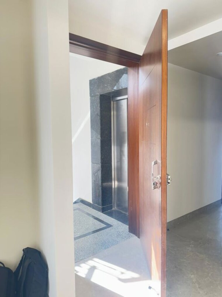 Room, ansal-api-esencia 3.5 Bedroom 300 Sq.Yd. Builder Floor In Sector 67 Gurgaon 9971312