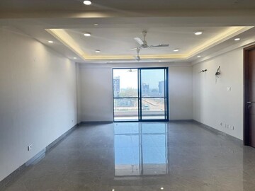 Room in 3.5 BHK Builder Floor at Ansal API Esencia, Sector 67 – for Rent