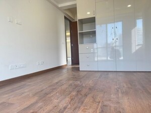 Room in 3.5 BHK Builder Floor at Ansal API Esencia, Sector 67 – for Rent