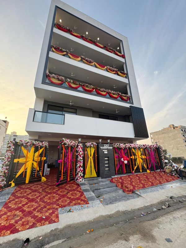 3.5 BHK + Pooja Room,Servant Room Builder Floor For Rent in Ansal API Esencia