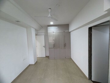 Room in 3 BHK Apartment at Kanakia Silicon Valley, Powai – for Sale