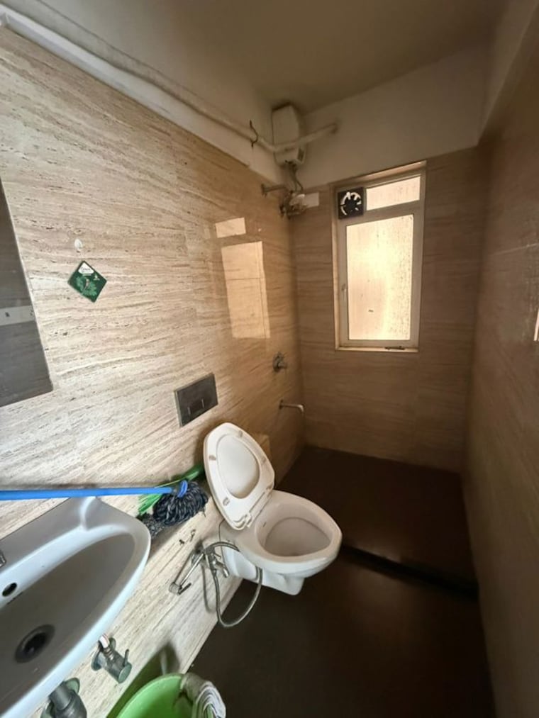 Bathroom, gurukrupa-marina-enclave 2 Bedroom 618 Sq.Ft. Apartment In Malad West Mumbai 9971326