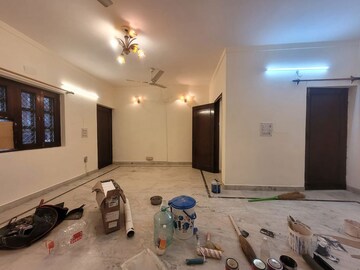 Living Room in 3 BHK Builder Floor at Panchsheel Enclave – for Rent