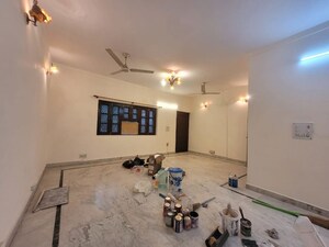 Living Room in 3 BHK Builder Floor at Panchsheel Enclave – for Rent