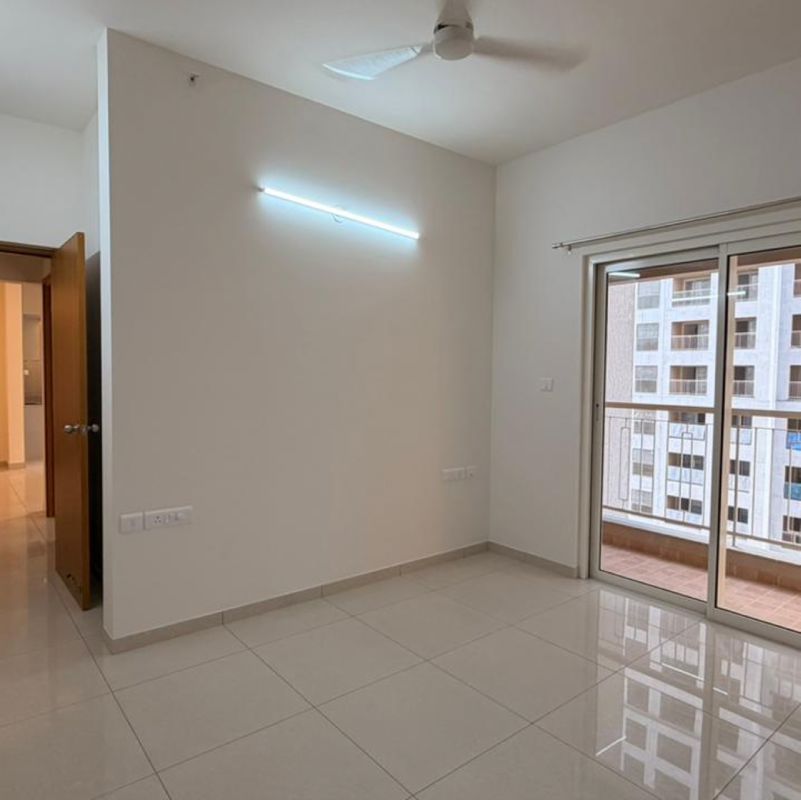 3 BHK + Pooja Room Apartment For Rent in L&T Raintree Boulevard Phase 2