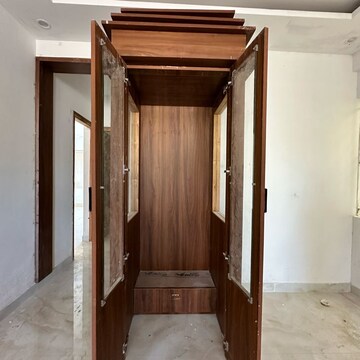 Furnished Amenities in 3 BHK Builder Floor at Kr Puram – for Rent