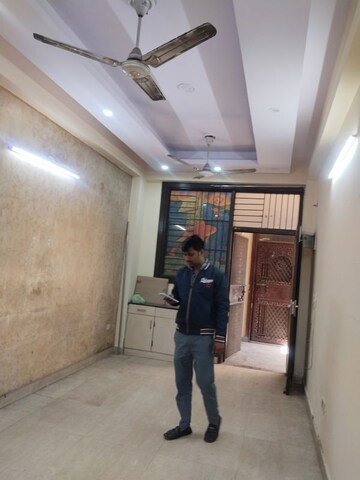 Parking in 2 BHK Builder Floor at Niti Khand I – for Rent