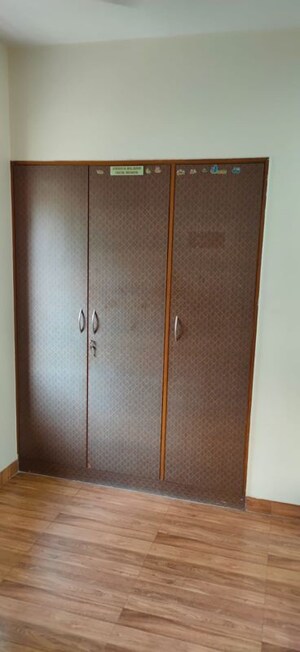 Furnished Amenities in 1 BHK Apartment at Vijay Park, Kasarvadavali – for Rent