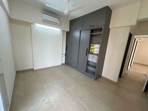 Room in 3 BHK Apartment at Kanakiya Mmrda, Andheri East – for Sale