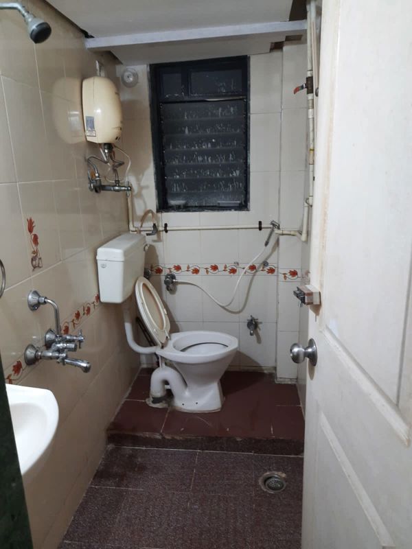 2 BHK Apartment For Rent in Gurukrupa Marina Enclave