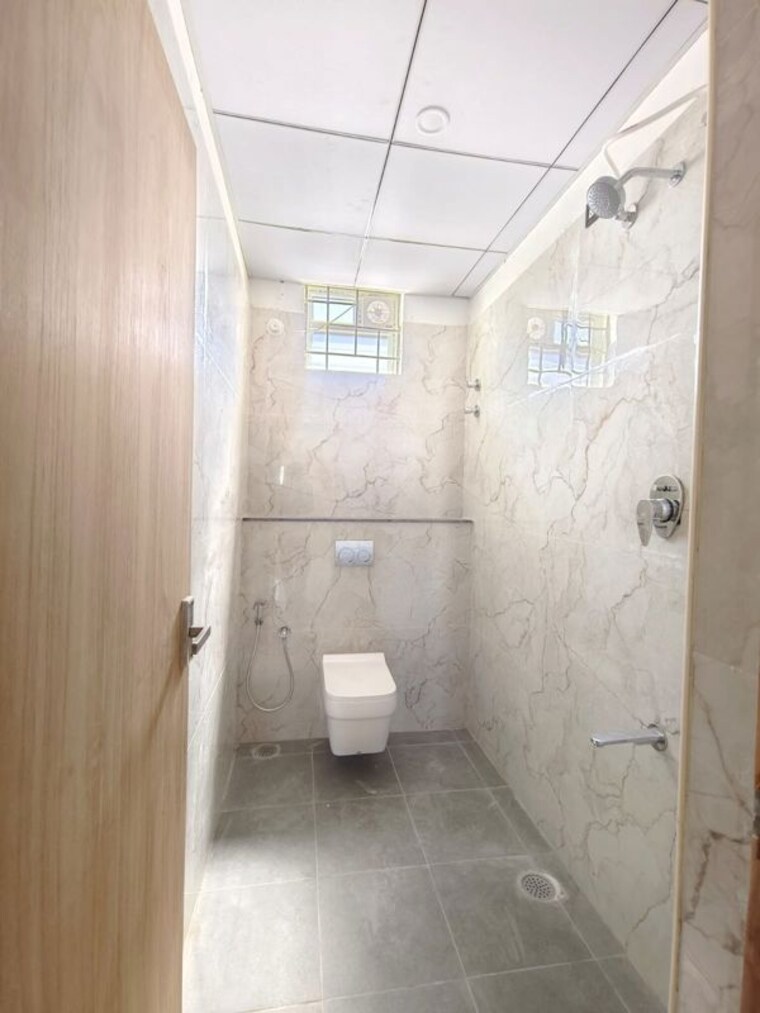 Bathroom, hsr layout sector 2 2 Bedroom 1350 Sq.Ft. Apartment In Hsr Layout Sector 2 Bangalore 9971359