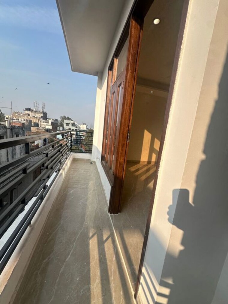 Balcony, neb sarai 2 Bedroom 850 Sq.Ft. Builder Floor In Neb Sarai Delhi 9971368