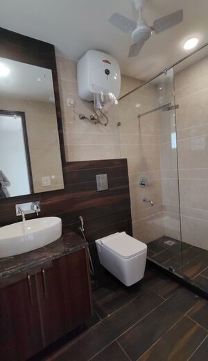 Bathroom in 3 BHK Builder Floor at SS Mayfield Gardens, Sector 51 – for Sale