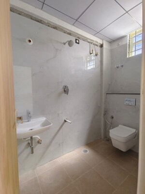 Bathroom in 2 BHK Apartment at Hsr Layout Sector 2 – for Rent