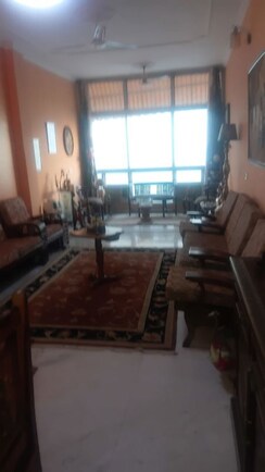 3 BHK + Servant Room Builder Floor For Sale in Kailash Colony