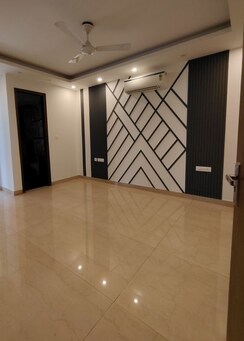 3 BHK + Servant Room Builder Floor For Sale in SS Mayfield Gardens