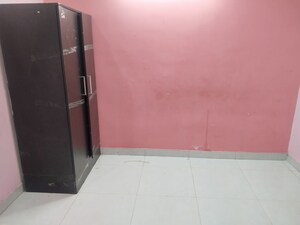 Room in 2 BHK Builder Floor at Gyan Khand ii – for Rent