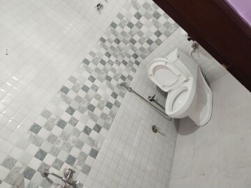 Bathroom in 2 BHK Builder Floor at Gyan Khand ii – for Rent