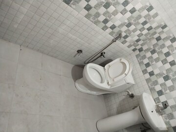 Bathroom in 2 BHK Builder Floor at Gyan Khand ii – for Rent